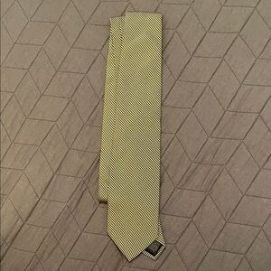 Brooks Brothers Yellow and Black Silk Tie with Textured Pattern